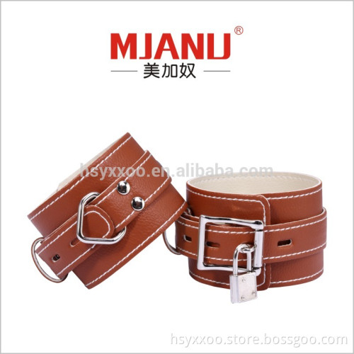 Top Quality SM sex Toys Deluxe Locking Ankle Cuffs